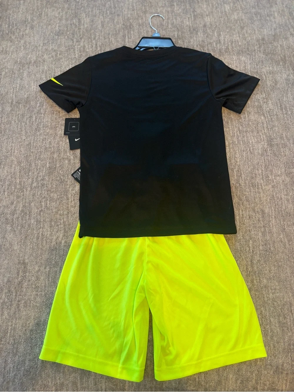 Boys Nike 3 Brand by Russell Wilson Dri-Fit T-shirt & Shorts 2 piece Set Size M - Picture 4 of 8